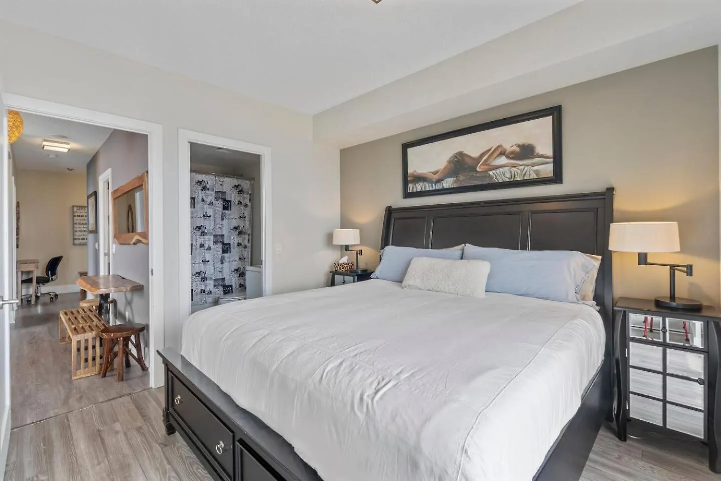 3Br Skyline Condo - By Cn Tower & Mtcc & Free Parking Toronto Apartment